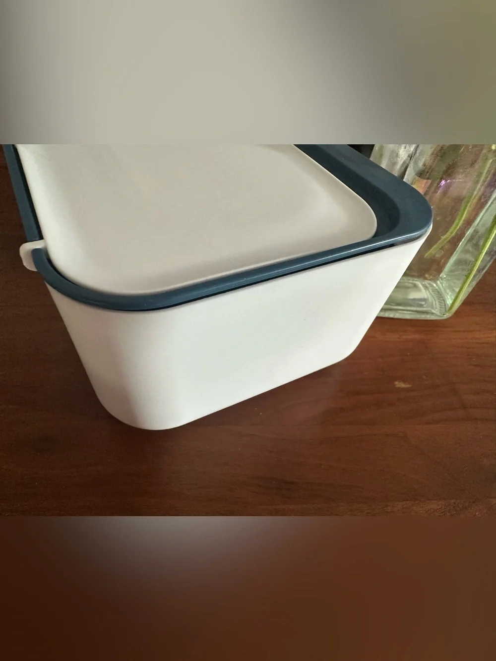 Amazon Wet Wipes Holder white blue 1 unit ⚪️